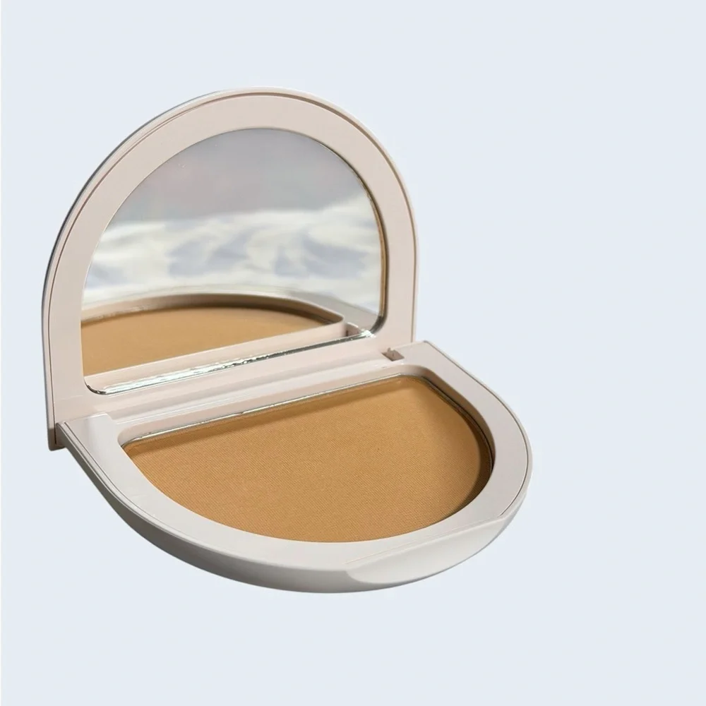 Rare Beauty TRUE TO MYSELF Tinted Pressed Finishing Powder - Almond